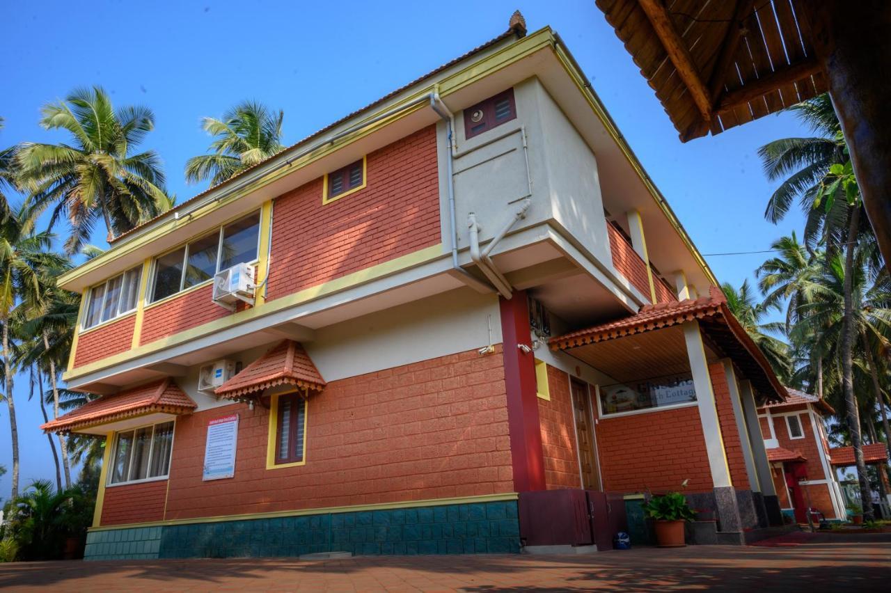 Glucklich Beach Cottages クンダプラ エクステリア 写真