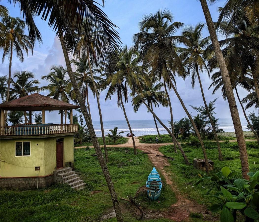 Glucklich Beach Cottages クンダプラ エクステリア 写真